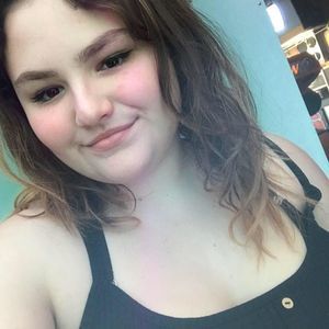 Meet your Posher, Malia